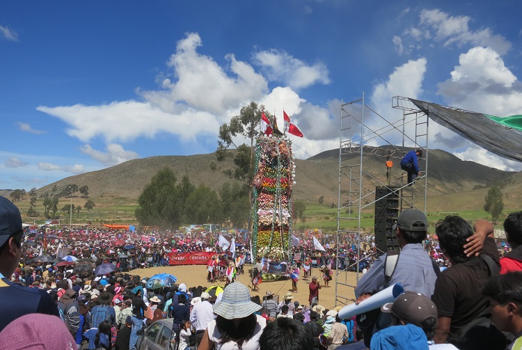 Pujllay festival tarabuco sucre bolivia 2