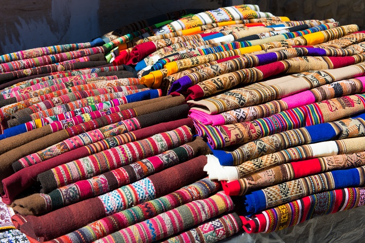 tarabuco market sucre bolivia 3