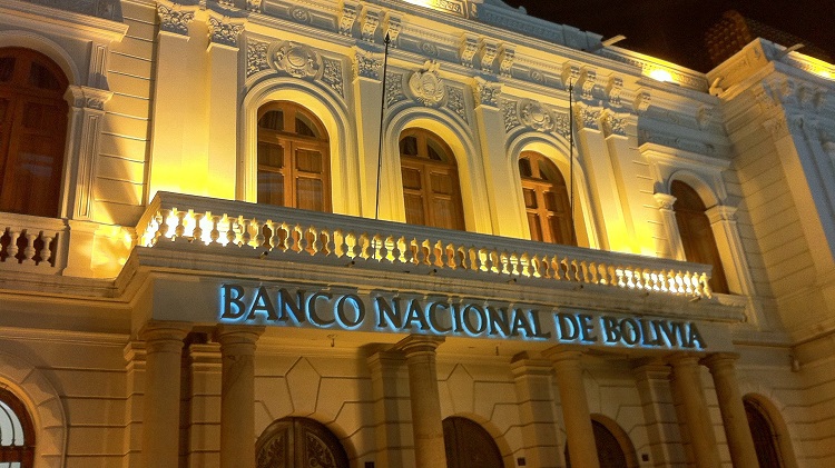 money and atms in sucre bolivia